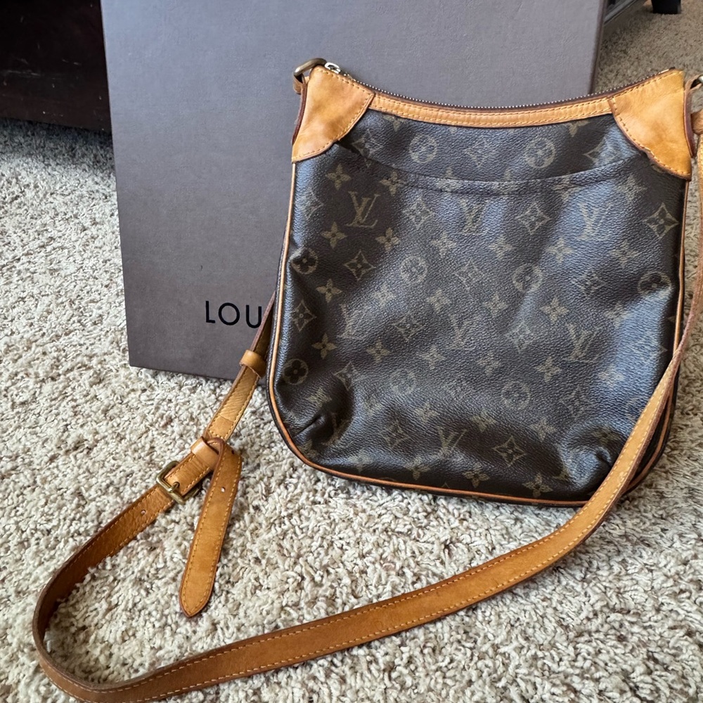 Louis Vuitton Monogram Canvas Odeon PM Shoulder Bag - Picture 3 of 6